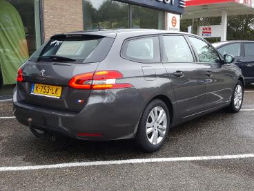 SPOTICAR Peugeot 308 Sw Blue L. Active 1.2 110pk | Navi | Bt | Applecap Tweedehands - Stationwagen Benzine Grijs - Zierikzee - 1200278079_3