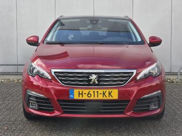 SPOTICAR Peugeot 308 1.5 Hdi 130pk Allure | Panoramadak | Navigatie | T Tweedehands - Stationwagen Diesel Rood - Zutphen - 1200280519_2