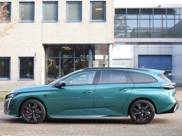 SPOTICAR Peugeot 308 Sw 1.2 Hybrid 145 E-dcs6 Gt / €6.000 Voordeel / Ag Tweedehands - Stationwagen Hybride Blauw - Hilversum - 1200282398_2