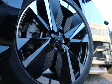 SPOTICAR Peugeot 308 1.2 Hybrid 145 E-dcs6 Gt / 360 Camera / Alcantara Tweedehands - Hatchback Hybride  - Hilversum - 1200282441_4