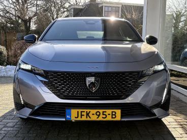 SPOTICAR Peugeot 308 1.2t 130pk Automaat Gt | Focal Audio | Voorruitver Tweedehands - Hatchback Benzine Zilver - Wirdum (fr) - 1200285166_2