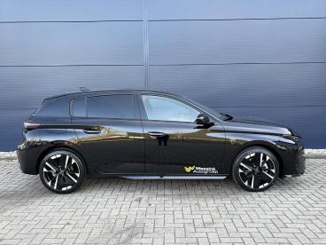 SPOTICAR Peugeot 308 1.2 Hybrid 145pk E-dcs6 Gt | Parkeercamera | Apple Tweedehands - Hatchback Hybride Zwart - Nijmegen - 1200292152_4