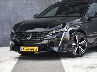 SPOTICAR Peugeot 308 Sw 1.6 Plug-in Hybrid 225 Gt Pano | 18''lm | Adapt Tweedehands - Stationwagen Plugin Hybrid Zwart - Sittard - 1200295017_2