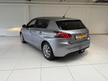 SPOTICAR Peugeot 308 1.2 Puretech Allure | 130pk | Panoramadak | Trekha Tweedehands - Hatchback Benzine Grijs - Gouda - 1200298481_3