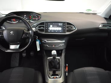 SPOTICAR Peugeot 308 1.2 Puretech Allure | 130pk | Panoramadak | Trekha Tweedehands - Hatchback Benzine Grijs - Gouda - 1200298481_4