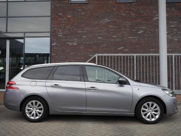 SPOTICAR Peugeot 308 Sw 1.2 Puretech Style | 130 Pk | Panoramadak | Cli Tweedehands - Stationwagen Benzine Grijs - Sneek - 1200300851_2