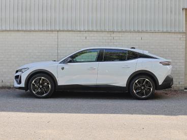 SPOTICAR Peugeot 408 1.6 Hybrid Gt 180 Eat8 | Alcantara Bekleding | Ele Tweedehands - Hatchback Plugin Hybrid Wit - Zeist - 1200274648_2