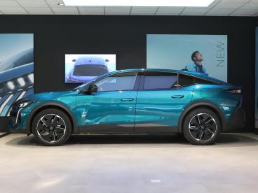 SPOTICAR Peugeot 408 Allure Avantage Plug-in Hybrid 225 Pk Automaat | A Tweedehands - Hatchback Plugin Hybrid Blauw - Nieuwegein - 1200294630_2