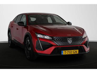 SPOTICAR Peugeot 408 1.2 Puretech Allure Pack 130 Eat8 Stoelverwarming Tweedehands - Hatchback Benzine Rood - Hilversum - 1200302168_2