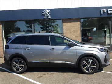 SPOTICAR Peugeot 5008 Allure 1.2 Pt-130pk S&s Pack Business | Navigatie Tweedehands - Suv Benzine Grijs - Zierikzee - 1200270449_2
