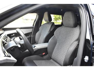 SPOTICAR Peugeot 5008 Hybrid 145pk Dcs-6 Automaat Allure | Navigatie | A Tweedehands - Suv Hybride Zwart - Waalwijk - 1200296630_2