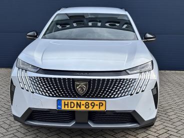 SPOTICAR Peugeot 5008 1.2 Hybrid 136 Allure 7p | Navigatie | 360 Camera Tweedehands - Suv Hybride Wit - Doetinchem - 1200302851_2