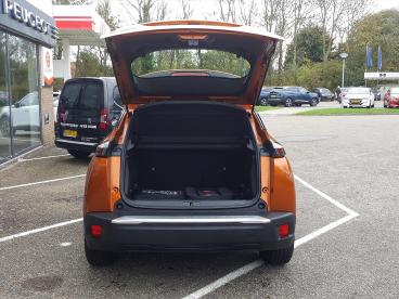 SPOTICAR Peugeot 2008 E-2008 Ev 50kwh 136pk 3-fase Active Apple Carplay & Andro Tweedehands - Suv Elektrisch Oranje - Zierikzee - 1200284386_5