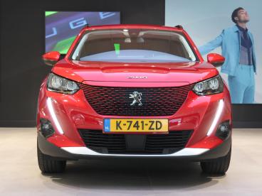SPOTICAR Peugeot 2008 E-2008 Suv Ev Allure Pack 50 Kwh | Soh 91,4% | Navigatie Tweedehands - Suv Elektrisch Rood - Nieuwegein - 1200295415_5