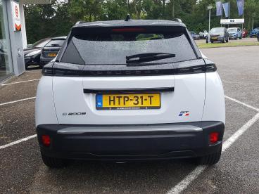 SPOTICAR Peugeot 2008 E-2008 Ev 54kwh 156pk Gt |navi|bt|camera 360°|cruise&clim Tweedehands - Suv Elektrisch Wit - Zierikzee - 1200295656_4