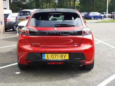 SPOTICAR Peugeot 208 E-208 Gt Pack Ev 50kwh 136pk 3-fase Navigatie | Apple Ca Tweedehands - Hatchback Elektrisch Rood - Zierikzee - 1200255877_4