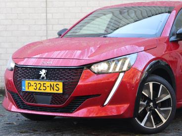 SPOTICAR Peugeot 208 E-208 Gt Pack 50 Kwh 136pk | Camera | Navigatie | Stoelv Tweedehands - Hatchback Elektrisch Rood - Zeist - 1200282267_3