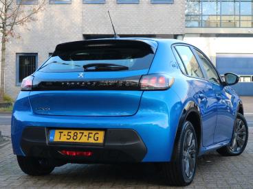 SPOTICAR Peugeot 208 E-208 Ev Active Pack 50 Kwh / Climate Control / Sensoren Tweedehands - Hatchback Elektrisch Blauw - Hilversum - 1200282406_3