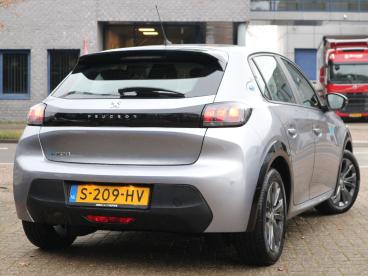 SPOTICAR Peugeot 208 E-208 Ev Active Pack 50 Kwh / Stoelverwarming / Sensoren Tweedehands - Hatchback Elektrisch Grijs - Hilversum - 1200282535_3