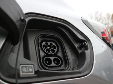 SPOTICAR Peugeot 208 E-208 Ev Active Pack 50 Kwh / Stoelverwarming / Sensoren Tweedehands - Hatchback Elektrisch Grijs - Hilversum - 1200282535_5