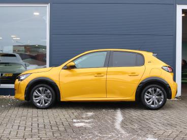 SPOTICAR Peugeot 208 E-208 Ev Allure 50 Kwh Stoelverwarming | Parkeersensoren Tweedehands - Hatchback Elektrisch Geel - Nijkerk - 1200286525_2