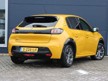SPOTICAR Peugeot 208 E-208 Ev Allure 50 Kwh Stoelverwarming | Parkeersensoren Tweedehands - Hatchback Elektrisch Geel - Nijkerk - 1200286525_3