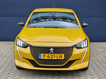 SPOTICAR Peugeot 208 E-208 Ev 50kwh 136pk Gt | Navigatie | Parkeersensoren | Tweedehands - Hatchback Elektrisch Geel - Doetinchem - 1200291910_2