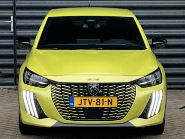 SPOTICAR Peugeot 208 E-208 Ev Gt Avantage 51 Kwh Adaptieve Cruise Control War Tweedehands - Hatchback Elektrisch Geel - Almere - 1200293583_2
