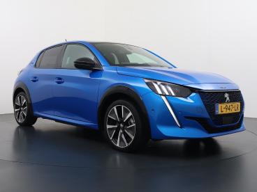 SPOTICAR Peugeot 208 E-208 Gt Pack 50 Kwh 136pk | Accu 91% | Navigatie | Pano Tweedehands - Hatchback Elektrisch Blauw - Uden - 1200298835_2