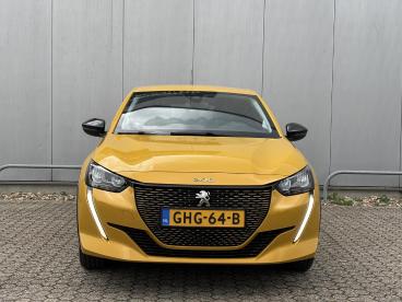 SPOTICAR Peugeot 208 E-208 Ev Allure 50 Kwh | Soh 99% | Carplay | Start&stop Tweedehands - Hatchback Elektrisch Geel - Zutphen - 1200300243_3