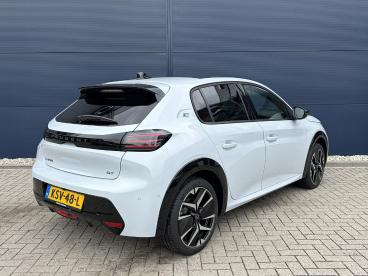 SPOTICAR Peugeot 208 E-208 Ev Gt 51 Kwh Tweedehands - Hatchback Elektrisch Wit - Nijmegen - 1200300397_5