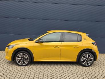 SPOTICAR Peugeot 208 E-208 Ev Gt 350 50 Kwh 136pk | Navigatie | Parkeersensor Tweedehands - Hatchback Elektrisch Geel - Doetinchem - 1200300408_3