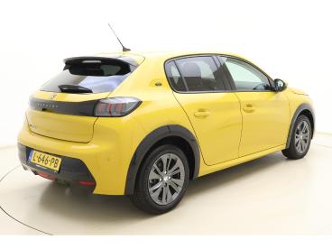 SPOTICAR Peugeot 208 E-208 Ev Blue Lease Allure 50 Kwh | 136pk | 3 Fase | Cru Tweedehands - Hatchback Elektrisch Geel - Drachten - 1200301004_2