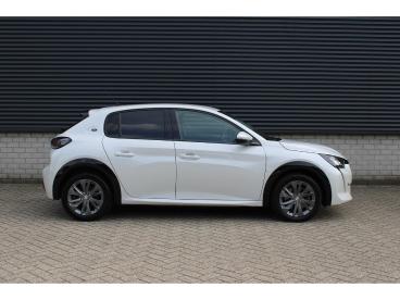 SPOTICAR Peugeot 208 E-208 Ev Blue Lease Allure 50 Kwh Soh 89,1% Tweedehands - Hatchback Elektrisch Wit - Venlo - 1200301412_5