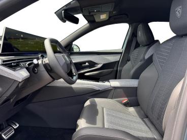 SPOTICAR Peugeot 3008 E-3008 Gt Long Range Ev 97kwh 230pk | Beschikbaar Vanaf O Tweedehands - Suv Elektrisch Blauw - Rotterdam - 1200297885_3