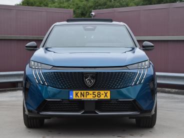 SPOTICAR Peugeot 3008 E-3008 Gt Long Range 230 97 Kwh Warmtepomp L 360 Vision & Tweedehands - Suv Elektrisch Blauw - Alphen Aan Den Rijn - 1200298390_4