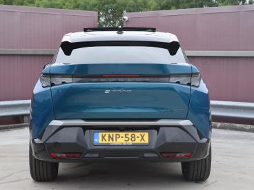 SPOTICAR Peugeot 3008 E-3008 Gt Long Range 230 97 Kwh Warmtepomp L 360 Vision & Tweedehands - Suv Elektrisch Blauw - Alphen Aan Den Rijn - 1200298390_5