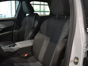 SPOTICAR Peugeot 3008 E-3008 Allure Avantage 210 73 Kwh | Camera | Stoelverwarm Tweedehands - Suv Elektrisch Wit - Gouda - 1200298803_5