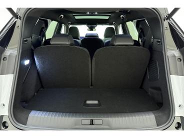 SPOTICAR Peugeot 5008 E-5008 Gt Exclusive Dual Motor 73 Kwh Agr L Nappa Leder L Tweedehands - Suv Elektrisch Wit - Leeuwarden - 1200289931_3