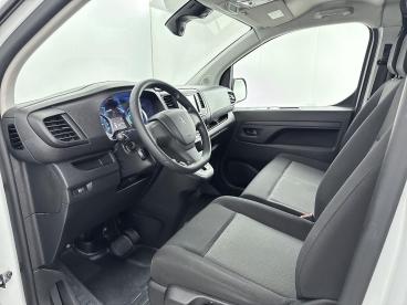 SPOTICAR Peugeot Expert E-expert Ev L2 75 Kwh | Accu 96% | 3-zits | Airco | Carplay Tweedehands - Bedrijfswagen Elektrisch Wit - Nieuwegein - 1200300146_5
