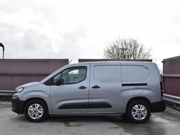 SPOTICAR Peugeot Partner E-partner 136 L2 50 Kwh | Houten Betimmering |  2x Schuifdeu Tweedehands - Bedrijfswagen Elektrisch Grijs - Alphen Aan Den Rijn - 1200290151_2