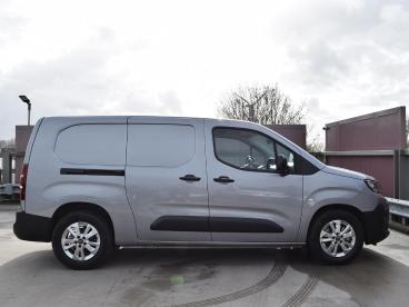 SPOTICAR Peugeot Partner E-partner 136 L2 50 Kwh | Houten Betimmering |  2x Schuifdeu Tweedehands - Bedrijfswagen Elektrisch Grijs - Alphen Aan Den Rijn - 1200290151_5