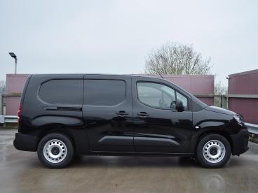 SPOTICAR Peugeot Partner E-partner L2 50 Kwh | Tot 8 Jaar Garantie | Camera | Apple C Tweedehands - Bedrijfswagen Elektrisch Zwart - Alphen Aan Den Rijn - 1200292782_3