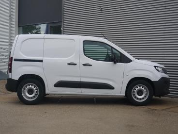 SPOTICAR Peugeot Partner E-partner L1 50 Kwh | 0% Rente | Camera | Apple Carplay/andr Tweedehands - Bedrijfswagen Elektrisch Wit - Woerden - 1200299668_3