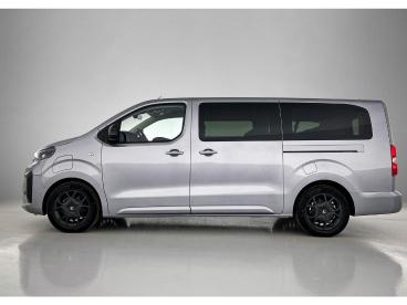 SPOTICAR Peugeot Traveller E-traveller Ev Xl 75 Kwh 136 Pk | 8 Zitplaatsen | Navigatie | Tweedehands -  Elektrisch Grijs - Nieuwegein - 1200287747_3