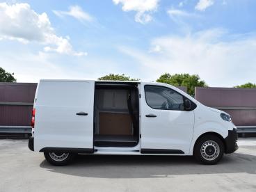 SPOTICAR Peugeot Expert L2 2.0 145pk | Betimmering | Camera + Sensoren | C Tweedehands - Bedrijfswagen Diesel Wit - Alphen Aan Den Rijn - 1200276297_4