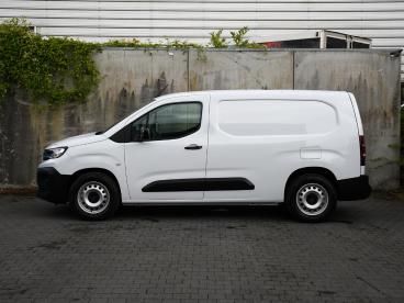 SPOTICAR Peugeot Partner E-partner L2h1 50 Kwh 136pk Automaat Dode Hoek | P Tweedehands - Bedrijfswagen Elektrisch Wit - Heerlen - 1200273101_3