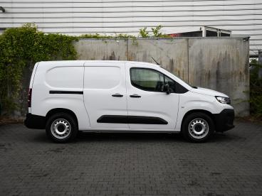 SPOTICAR Peugeot Partner E-partner L2h1 50 Kwh 136pk Automaat Dode Hoek | P Tweedehands - Bedrijfswagen Elektrisch Wit - Heerlen - 1200273101_4