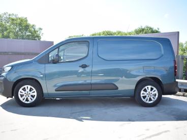 SPOTICAR Peugeot Partner E-partner L2 50 Kwh | Tot 8 Jaar Garantie | Navi I Tweedehands - Bedrijfswagen Elektrisch Blauw - Alphen Aan Den Rijn - 1200278847_2