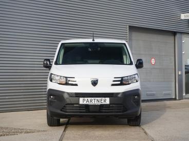 SPOTICAR Peugeot Partner E-partner L2 50 Kwh | 8 Jaar Garantie | Navigatie Tweedehands - Bedrijfswagen Elektrisch Wit - Woerden - 1200283701_2